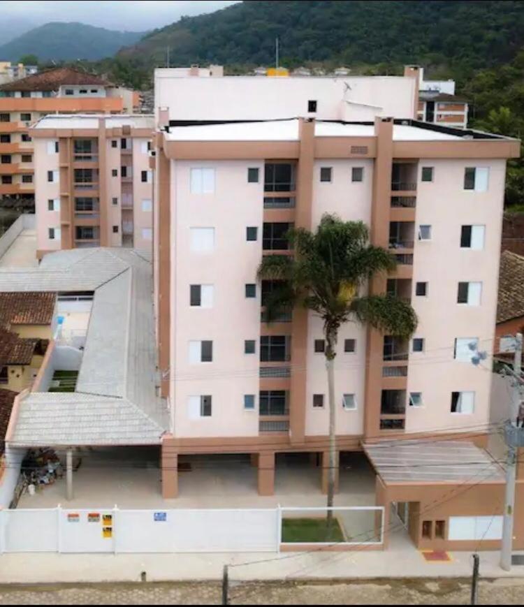 , Churrasqueira Piscina Estacionamento Coberto Apartment Ubatuba